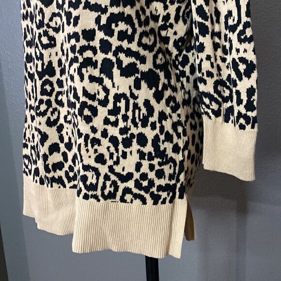 Banana Republic Leopard 3/4 Sleeve Sweater Tunic Top - Picture 3 of 8